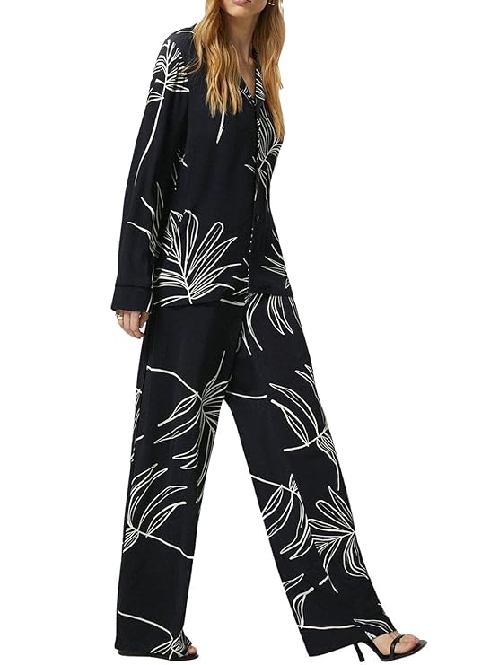 Leriya Fashion Women's Co-ord Set-TRENDDIVE